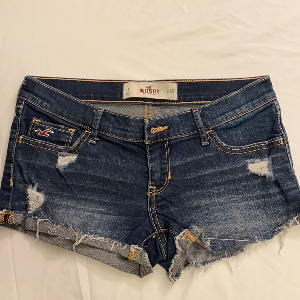 Women’s shorts-hollister size 25